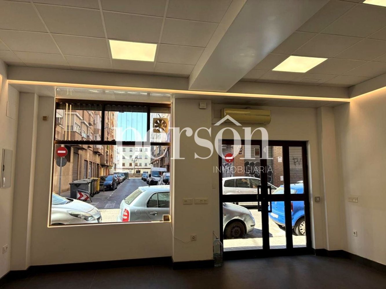 Gewerbliche Immobilie in Valencia, Spain 90m², Nr. 150150