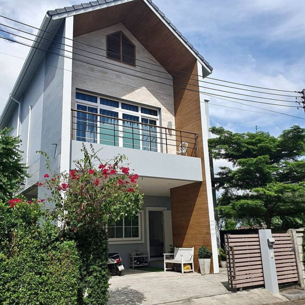 3 bedrooms Villa in Chalong, Thailand No. 19658