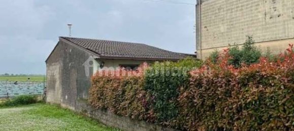 3 bedrooms Apartment in Poggio Rusco, Italy No. 351871 7