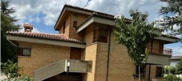 Вилла с 2 комнатами в Фронтоне, Италия № 96151 7