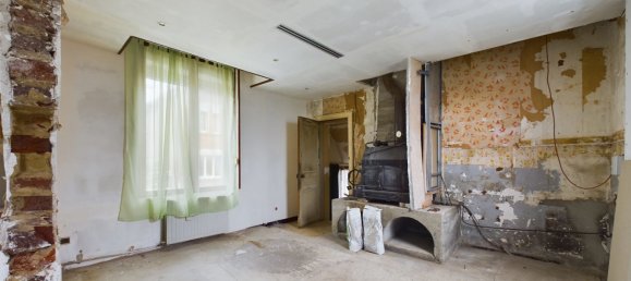 Adosado de 4 dormitorios en Oisy, France No. 267102 8