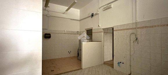 75m² Commercial property in Novi Ligure, Italy No. 106019 9