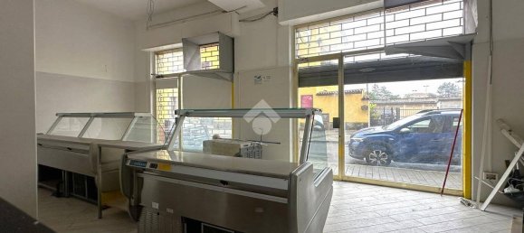 75m² Commercial property in Novi Ligure, Italy No. 106019 5