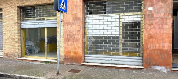 75m² Commercial property in Novi Ligure, Italy No. 106019 15