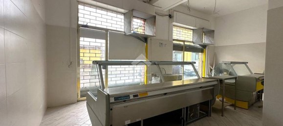 75m² Commercial property in Novi Ligure, Italy No. 106019 6