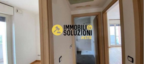 Квартира с 3 комнатами в Аббиатеграссо, Италия № 2537 3