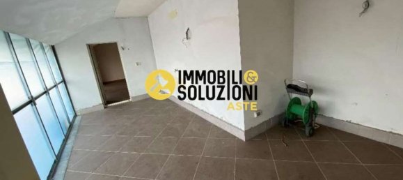 Квартира с 3 комнатами в Аббиатеграссо, Италия № 2537 18