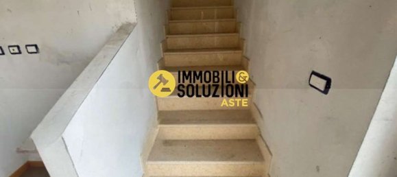 Квартира с 3 комнатами в Аббиатеграссо, Италия № 2537 16