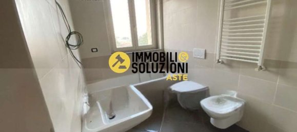 Квартира с 3 комнатами в Аббиатеграссо, Италия № 2537 14