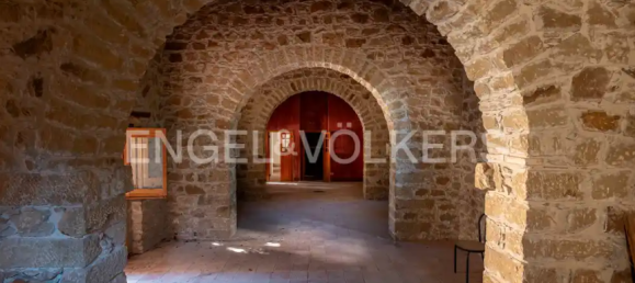 12 Schlafzimmer Schlösser in Caronia, Italy, Nr. 64988 7