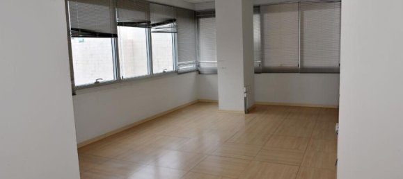 Коммерческая недвижимость 224м² в Никосия, Кипр № 24523 5