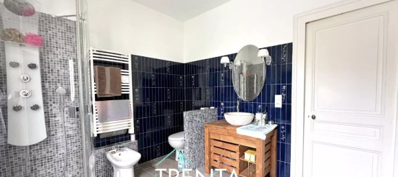 3 bedrooms House in Coublevie, France No. 197841 11