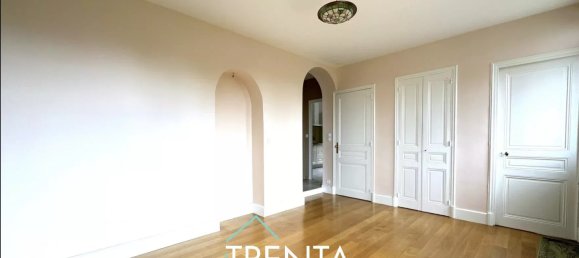 3 bedrooms House in Coublevie, France No. 197841 8