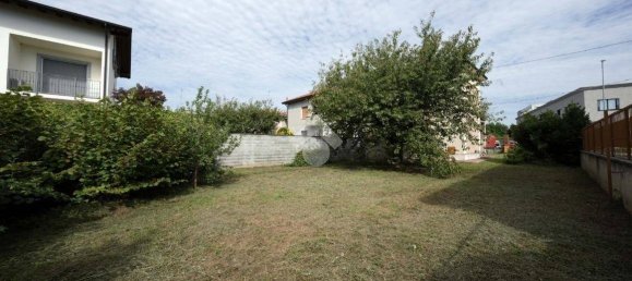 2 Schlafzimmer Villa in Sovico, Italy, Nr. 296808 9