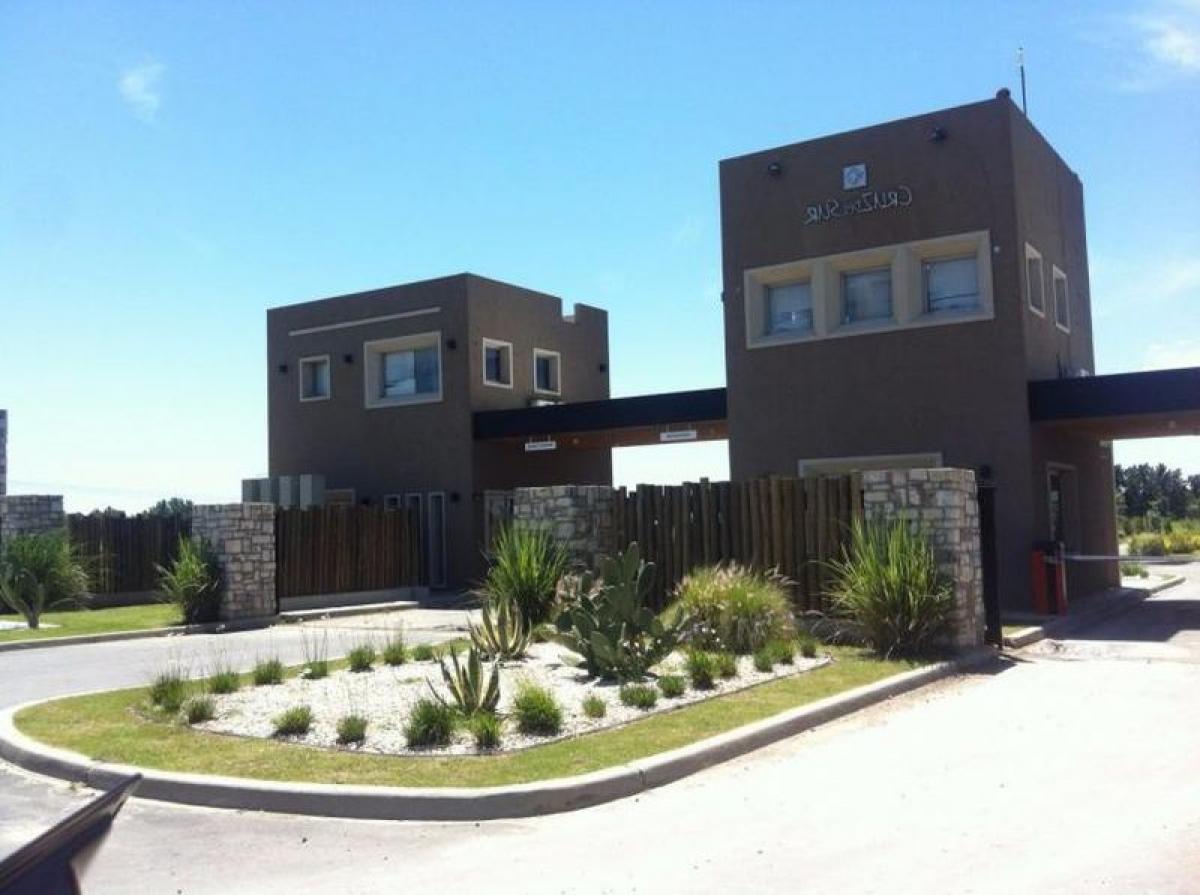  Land in San Vicente, Argentina No. 37990