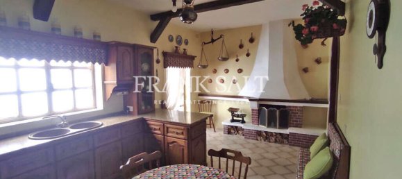 Casa de 3 dormitorios en Naxxar, Malta No. 7552 6