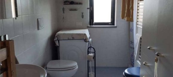 Дом с 7 комнатами в Аулла, Италия № 87099 10