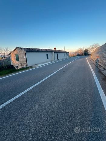 Земельный участок 140м² в Урбино, Италия № 251500