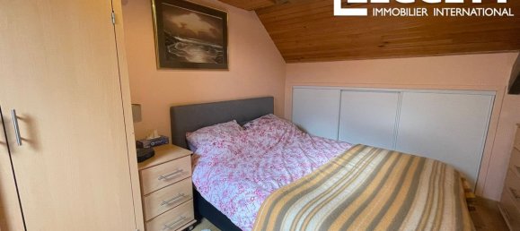 3 bedrooms House in Meneac, France No. 202576 2