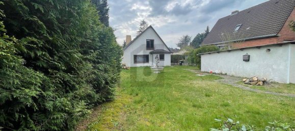 Земельный участок с 5 комнатами в Зегеберг, Германия № 47656 5