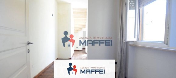 9 bedrooms House in Viareggio, Italy No. 311600 2