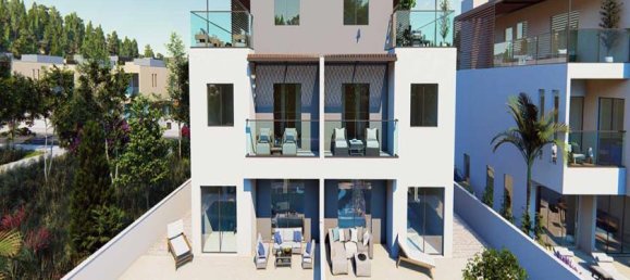 Villa de 4 dormitorios en Paphos, Cyprus No. 10491 2