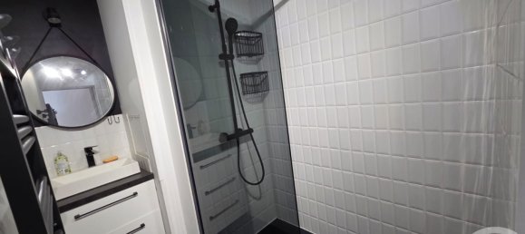 Apartamento de 1 dormitorio en Paris, France No. 338850 5