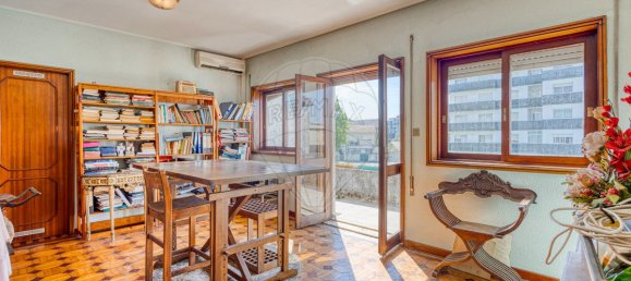 4 bedrooms House in Maia, Portugal No. 184195 3