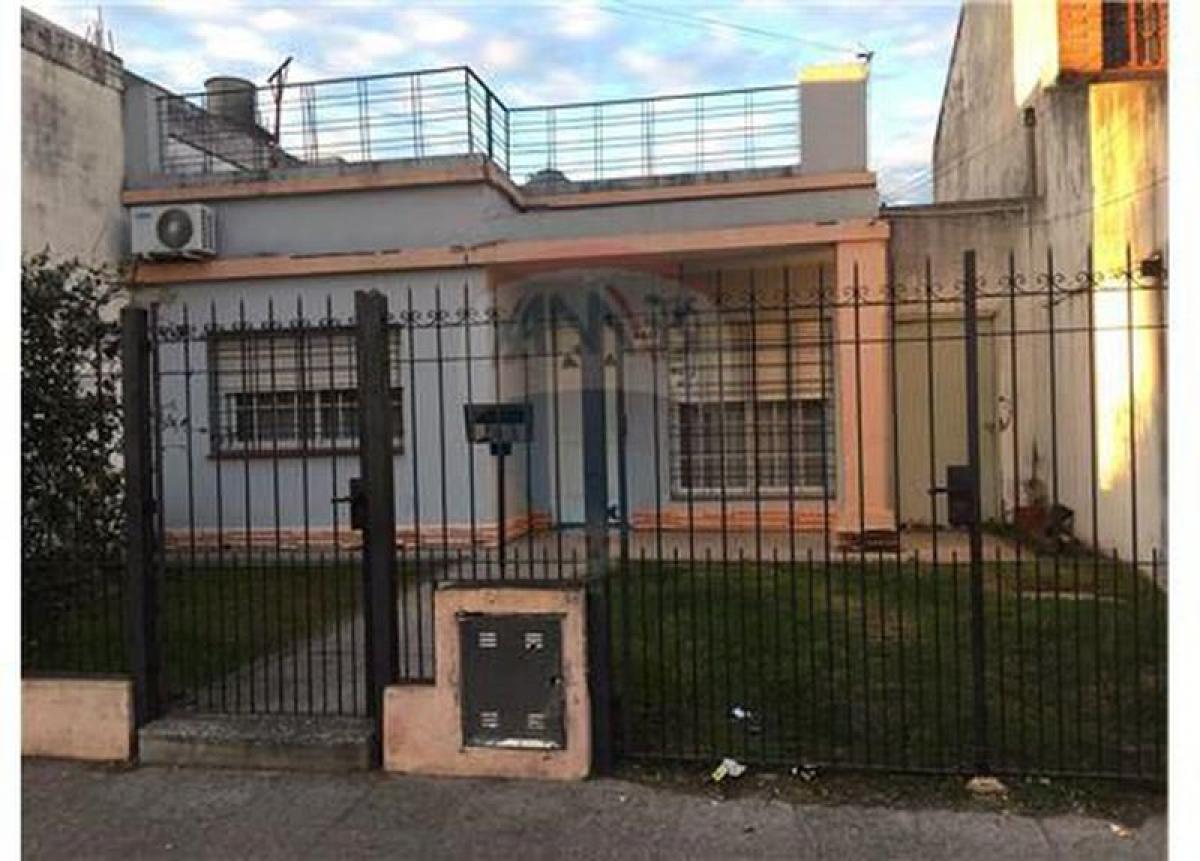 2 bedrooms House in Merlo, Argentina No. 7511