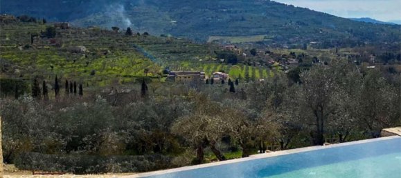 5 Schlafzimmer Villa in Cortona, Italy, Nr. 531 2