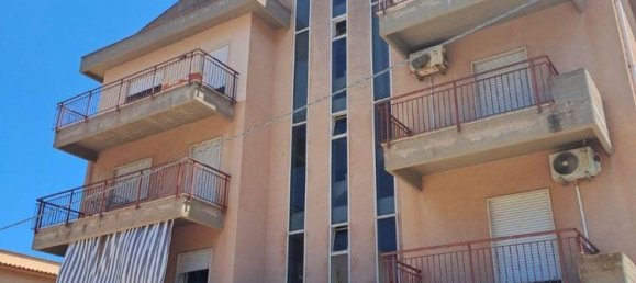 4-salle Appartement à Castellammare del Golfo, Italy No. 258759 2