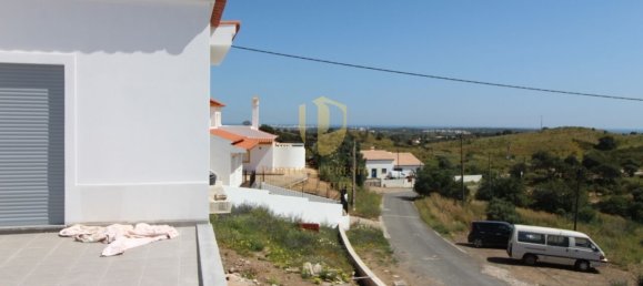 3 bedrooms Villa in Loule, Portugal No. 112380 8