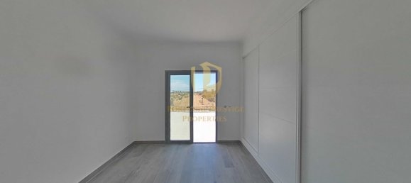 3 bedrooms Villa in Loule, Portugal No. 112380 9