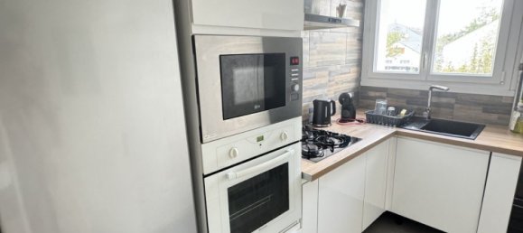 2 Schlafzimmer Wohnung in Saint-Jean-de-la-Ruelle, France, Nr. 75045 2