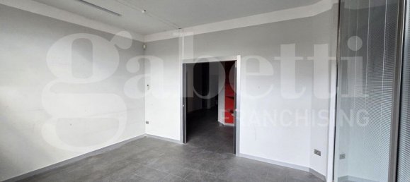 Офис 151м² в Изерния, Италия № 279574 34