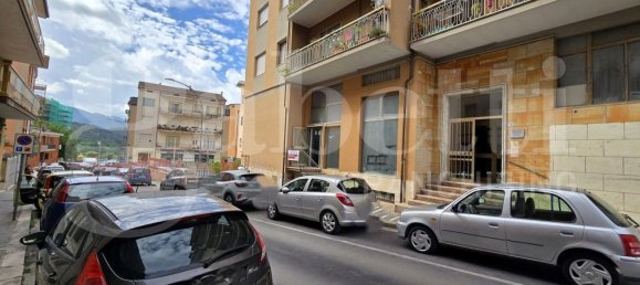 Офис 151м² в Изерния, Италия № 279574 9