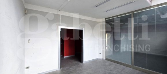 Офис 151м² в Изерния, Италия № 279574 36