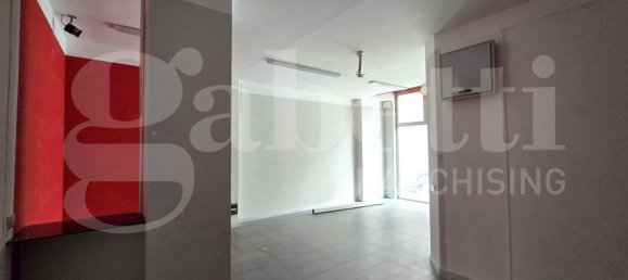 Офис 151м² в Изерния, Италия № 279574 24