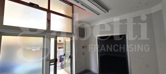 Офис 151м² в Изерния, Италия № 279574 41