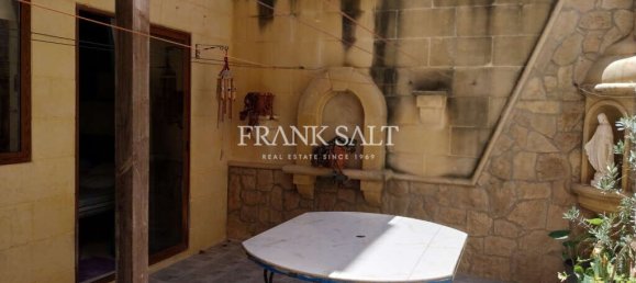 Квартира с 3 спальнями в Виктория, Мальта № 3106 3