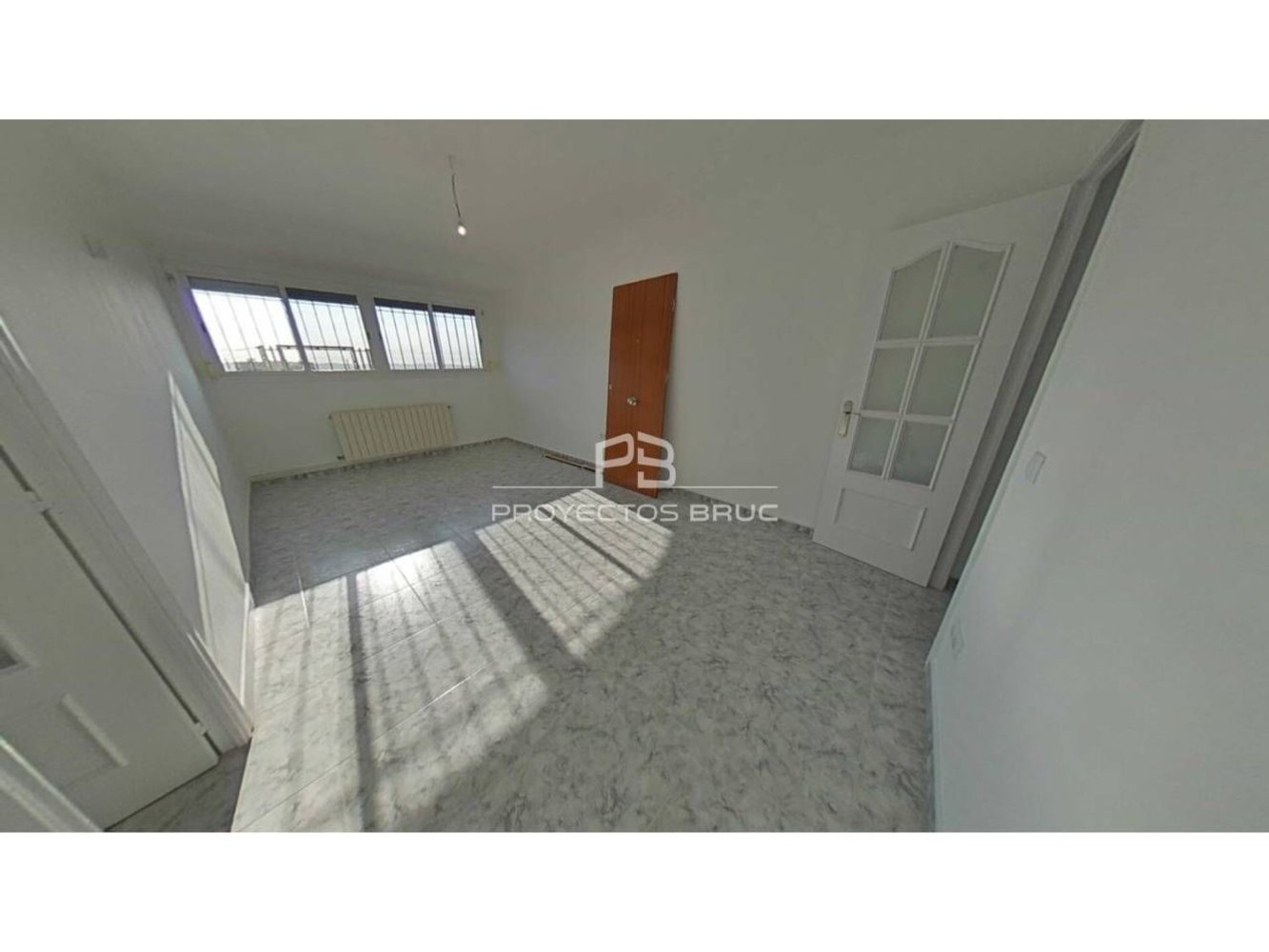 3 Schlafzimmer Wohnung in Barcelona, Spain, Nr. 216124