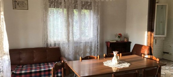 4 rooms Apartment in Vo', Italy No. 169596 4