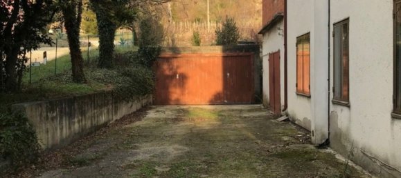 4 rooms Apartment in Vo', Italy No. 169596 2