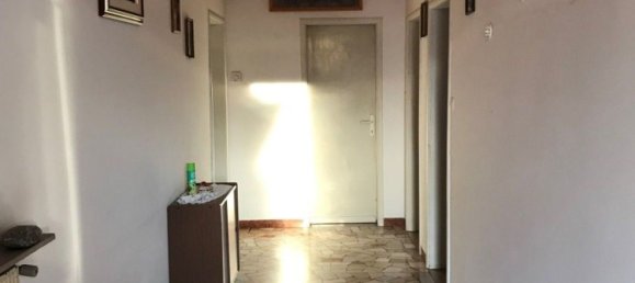 4 rooms Apartment in Vo', Italy No. 169596 9
