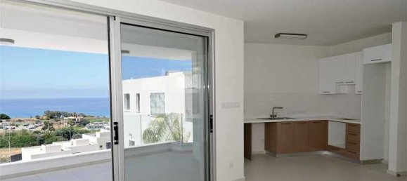 3 bedrooms House in Chloraka, Cyprus No. 15815 4