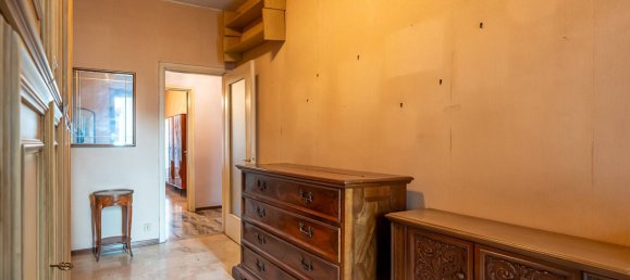 4 bedrooms Apartment in Turin, Italy No. 99939 26