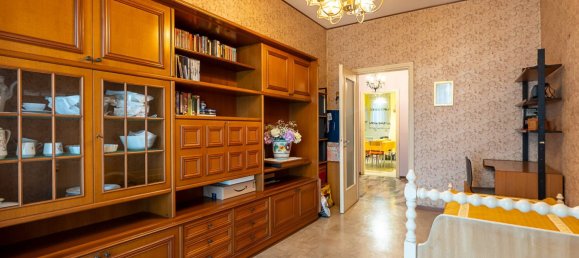 4 bedrooms Apartment in Turin, Italy No. 99939 18