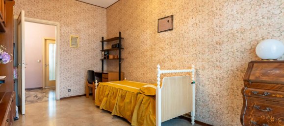 4 bedrooms Apartment in Turin, Italy No. 99939 19