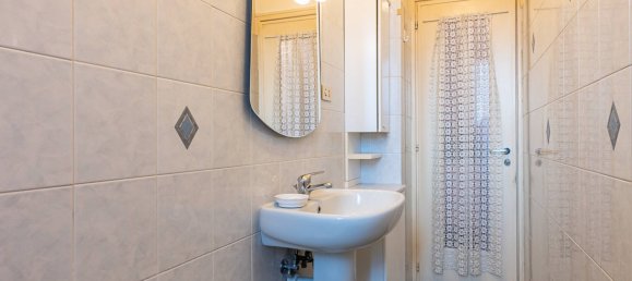 4 bedrooms Apartment in Turin, Italy No. 99939 30