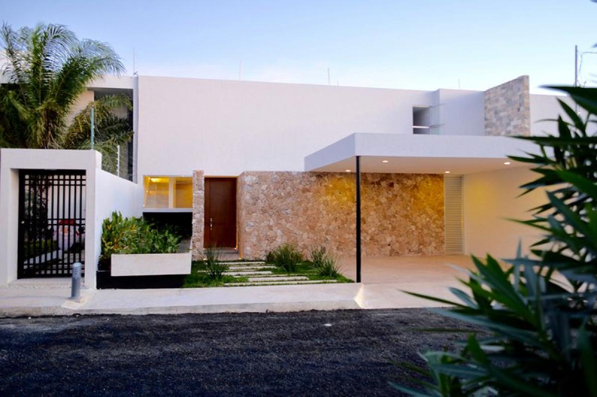 3 bedrooms House in Yucatan, Mexico No. 170004